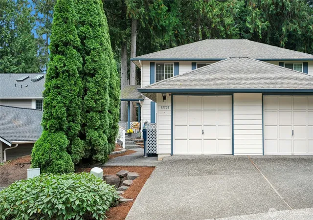 Photo 1 of Townhouse for sale at 13725 Ne 87th Street, Redmond, WA 98052 | MLS# NWM2583172 | Listing updated on 2026-09-30