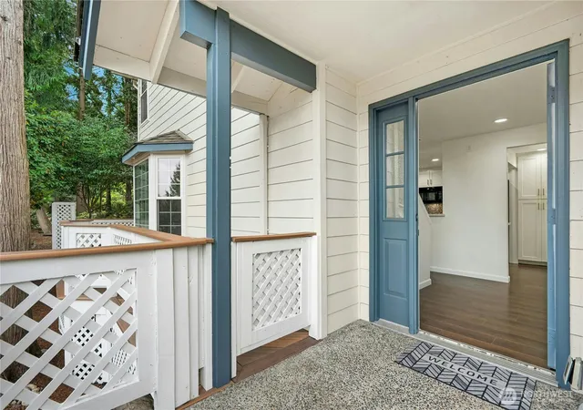 Photo 3 of Townhouse for sale at 13725 NE 87th Street, Redmond, WA 98052 | MLS# NWM2583172 | Listing updated on 2026-09-30
