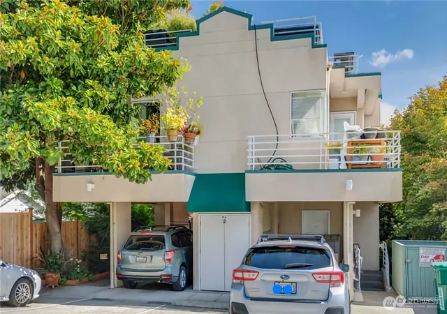 Photo 1 of Townhouse for sale at 3661 Albion Pl N #2, Seattle, WA 98103 | MLS# NWM2583181 | Listing updated on 2026-09-29