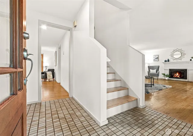 Photo 3 of Single family home for sale at 28415 181st Avenue Se, Kent, WA 98042 | MLS# NWM2583187 | Listing updated on 2026-09-29