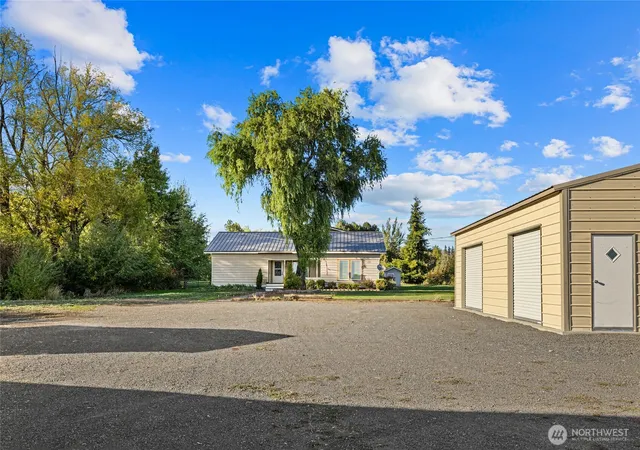 Photo 4 of Single family home for sale at 5351 Naneum Rd, Ellensburg, WA 98926 | MLS# NWM2583192 | Listing updated on 2026-09-27