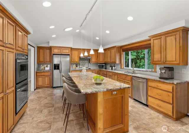 Photo 4 of Sale Pending at 105 Sirius Pl, Chehalis, WA 98532 | MLS# NWM2583196 | Listing updated on 2026-10-01