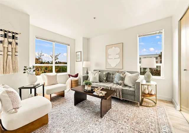 Photo 4 of Condo for sale at 424 N 85th Street #308, Seattle, WA 98103 | MLS# NWM2583201 | Listing updated on 2026-09-22