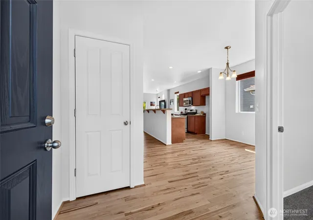Photo 2 of Single family home for sale at 6618 Charlotte Ave Se, Auburn, WA 98092 | MLS# NWM2583206 | Listing updated on 2026-10-01