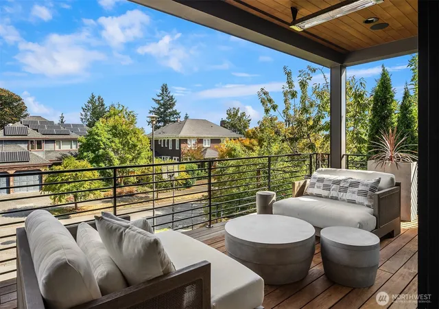 Photo 4 of Sale Pending at 5751 36th Avenue NE, Seattle, WA 98105 | MLS# NWM2583211 | Listing updated on 2026-09-25