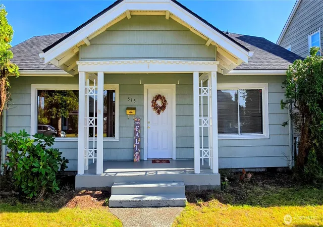 Photo 3 of Single family home for sale at 513 W 2nd Street, Aberdeen, WA 98520 | MLS# NWM2583212 | Listing updated on 2026-10-01