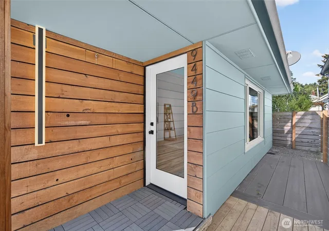 Photo 3 of Sale Pending at 9449 5th Avenue Sw #B, Seattle, WA 98106 | MLS# NWM2583217 | Listing updated on 2026-09-24