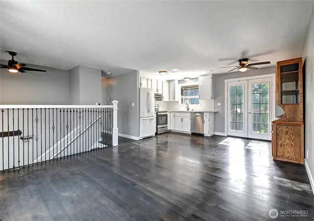 Photo 4 of Single family home for sale at 6108 88th Street NE, Marysville, WA 98270 | MLS# NWM2583223 | Listing updated on 2026-10-01