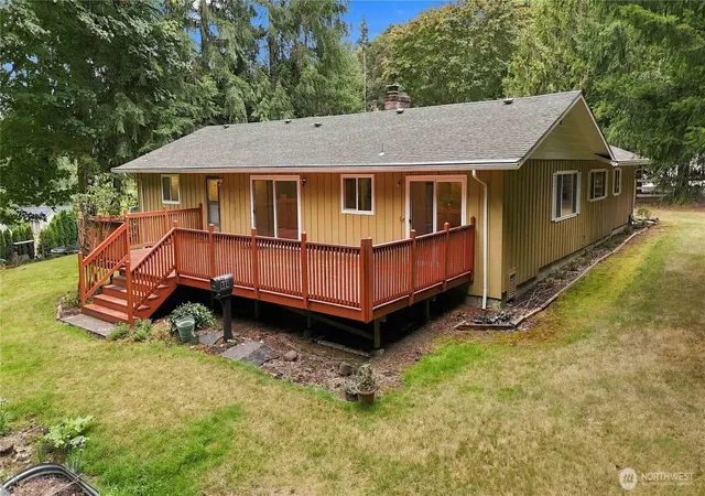 Photo 3 of Sale Pending at 124 Clark Crk Ln, Longview, WA 98632 | MLS# NWM2583236 | Listing updated on 2026-10-02