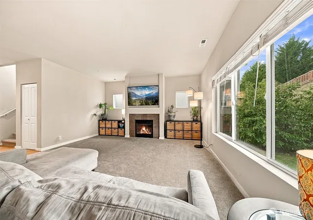 Photo 4 of Sale Pending at 6337 Victoria Ave SE, Auburn, WA 98092 | MLS# NWM2583238 | Listing updated on 2026-09-27