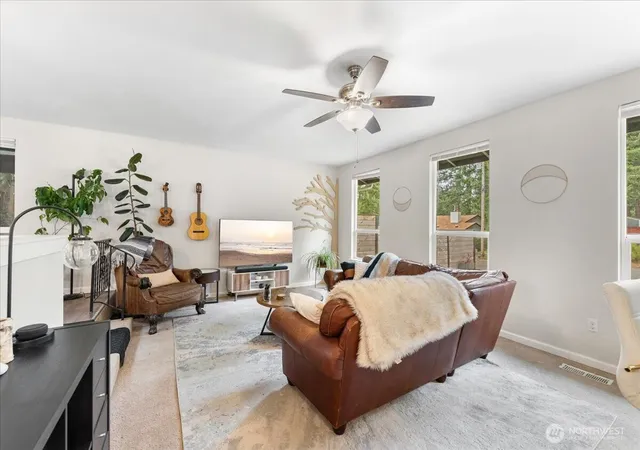 Photo 2 of Single family home for sale at 4002 55th Street Ct Nw, Gig Harbor, WA 98335 | MLS# NWM2583254 | Listing updated on 2026-09-30