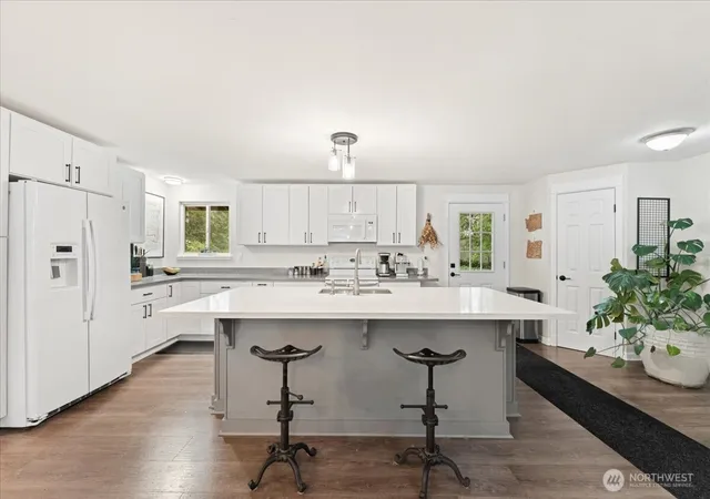 Photo 3 of Single family home for sale at 4002 55th Street Ct NW, Gig Harbor, WA 98335 | MLS# NWM2583254 | Listing updated on 2026-09-30