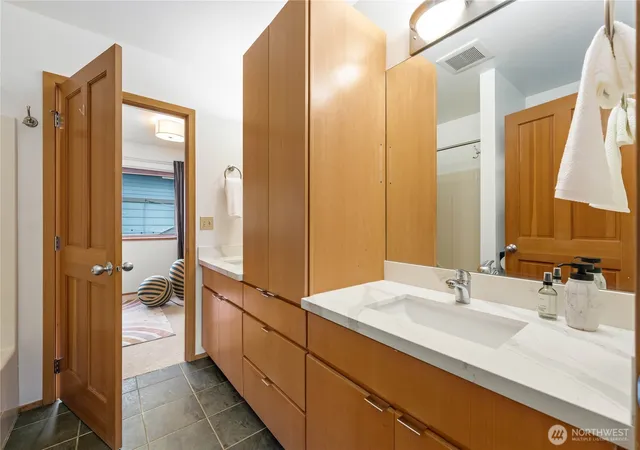 Photo 4 of Sale Pending at 2008 SE 15th Avenue S, Seattle, WA 98144 | MLS# NWM2583264 | Listing updated on 2026-09-26