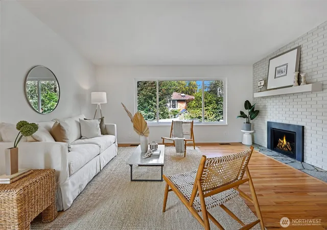 Photo 3 of Sale Pending at 1603 Nw 89th Street, Seattle, WA 98117 | MLS# NWM2583265 | Listing updated on 2026-09-22