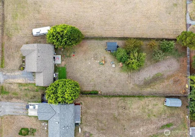 Photo 3 of Single family home for sale at 957 Donald Ave, Oak Harbor, WA 98277 | MLS# NWM2583266 | Listing updated on 2026-09-30