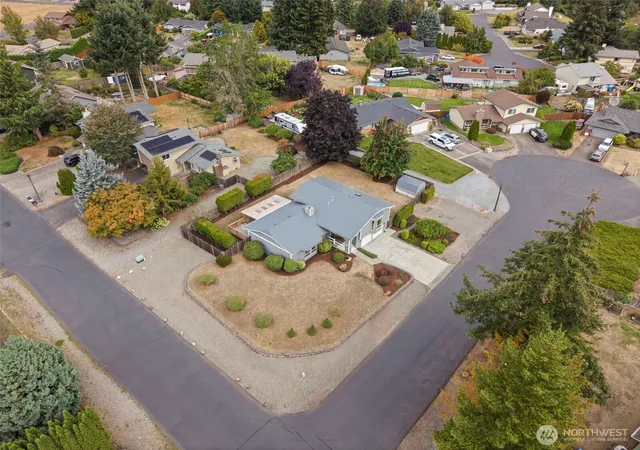 Photo 3 of Single family home for sale at 15018 113th Avenue E, Puyallup, WA 98374 | MLS# NWM2583272 | Listing updated on 2026-09-24