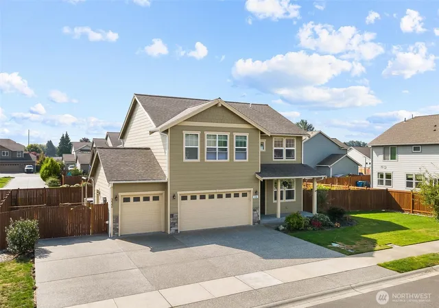 Photo 3 of Single family home for sale at 332 Cambridge Loop, Sedro Woolley, WA 98284 | MLS# NWM2583289 | Listing updated on 2026-09-26