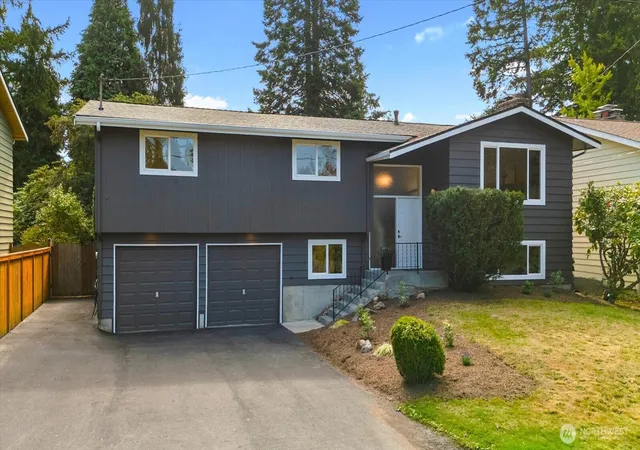 Photo 2 of Sale Pending at 321 Nw 182nd Street, Shoreline, WA 98177 | MLS# NWM2583290 | Listing updated on 2026-09-28