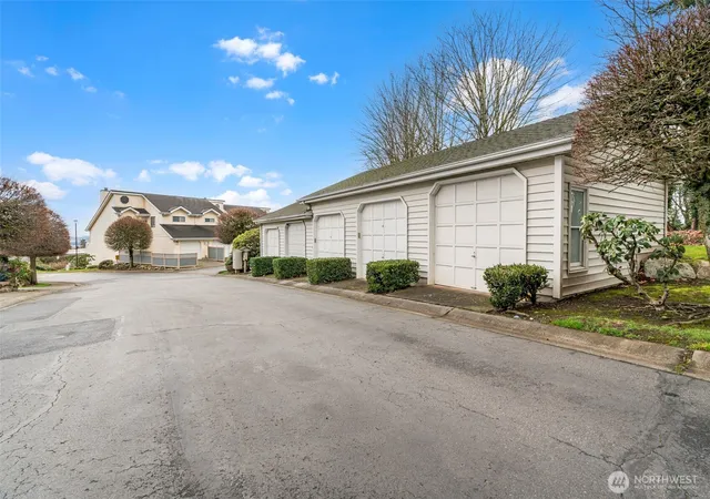 Photo 2 of Townhouse for sale at 18604 48th Place S, Sea Tac, WA 98188 | MLS# NWM2583291 | Listing updated on 2026-09-18
