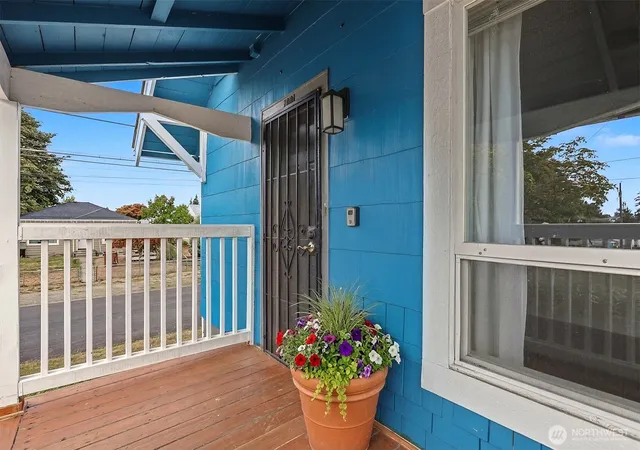 Photo 3 of Single family home for sale at 7401 S I St, Tacoma, WA 98408 | MLS# NWM2583292 | Listing updated on 2026-09-23