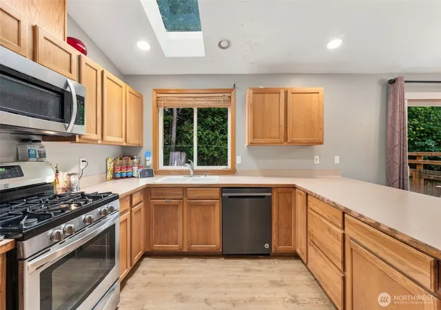Photo 3 of Single family home for sale at 7721 Locust Ave E, Bonney Lake, WA 98391 | MLS# NWM2583298 | Listing updated on 2026-10-01