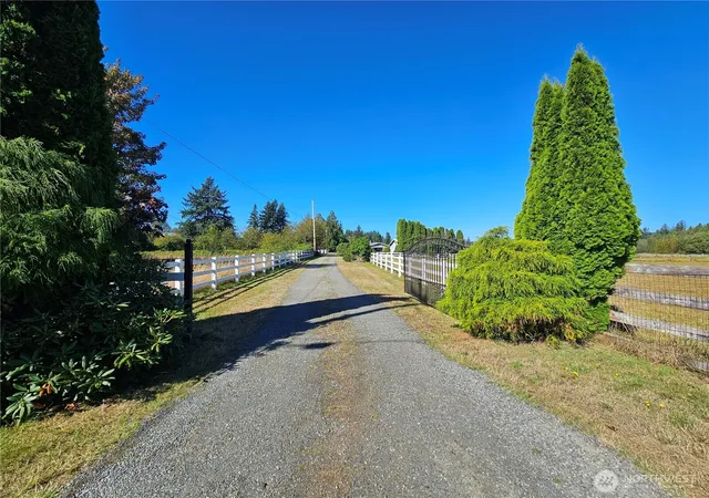Photo 3 of Single family home for sale at 145 Hurd Rd, Elma, WA 98541 | MLS# NWM2583301 | Listing updated on 2026-09-29