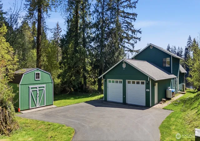 Photo 3 of Single family home for sale at 22312 W Lake Kayak Dr, Monroe, WA 98272 | MLS# NWM2583320 | Listing updated on 2026-09-17