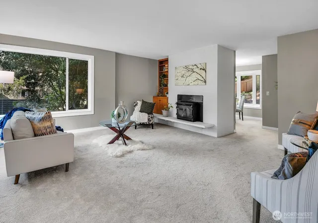 Photo 3 of Single family home for sale at 20842 2nd Place SW, Normandy Park, WA 98166 | MLS# NWM2583322 | Listing updated on 2026-10-01