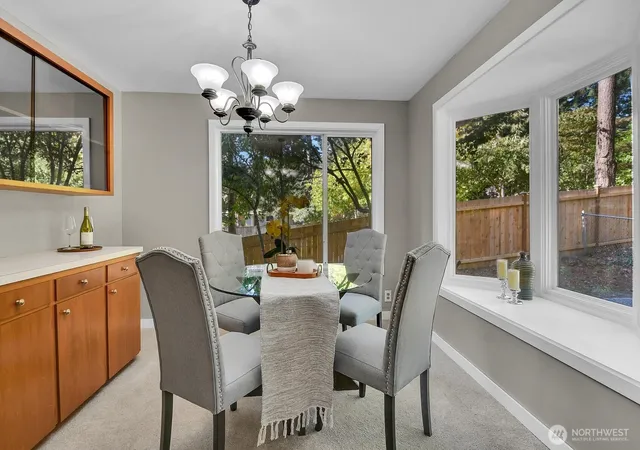 Photo 4 of Single family home for sale at 20842 2nd Place SW, Normandy Park, WA 98166 | MLS# NWM2583322 | Listing updated on 2026-10-01