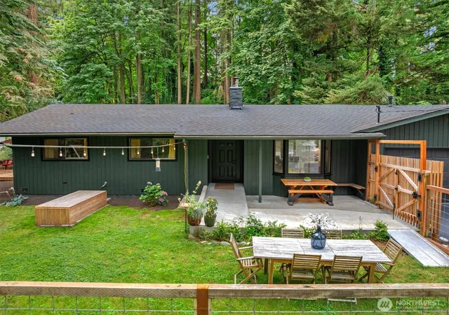 Photo 2 of Single family home for sale at 22914 2nd Avenue Se, Bothell, WA 98021 | MLS# NWM2583323 | Listing updated on 2026-10-01