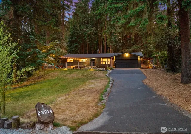 Photo 3 of Single family home for sale at 22914 2nd Avenue SE, Bothell, WA 98021 | MLS# NWM2583323 | Listing updated on 2026-10-01