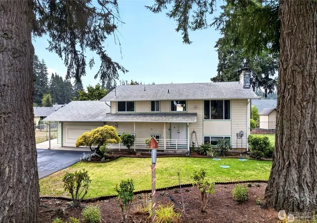 Photo 2 of Single family home for sale at 3416 Scenic Pl Se, Auburn, WA 98092 | MLS# NWM2583334 | Listing updated on 2026-09-26