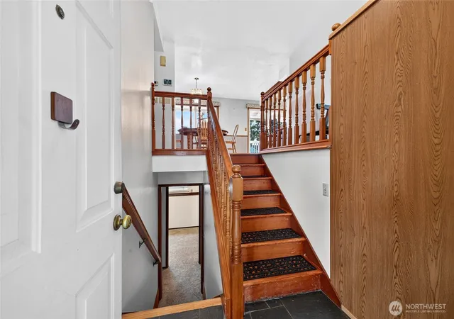 Photo 3 of Single family home for sale at 3416 Scenic Pl Se, Auburn, WA 98092 | MLS# NWM2583334 | Listing updated on 2026-09-26