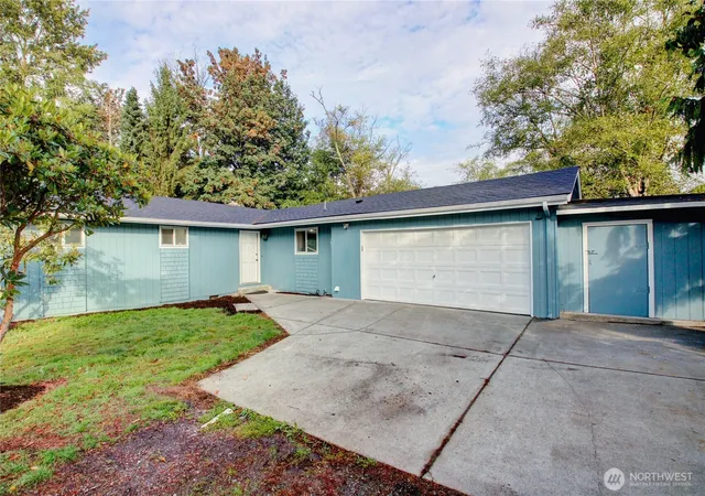 Single family home for sale at 6968 Steelhead Ln, Burlington, WA 98233 | MLS# NWM2583343