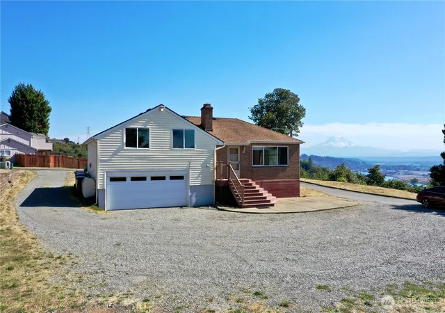 Photo 1 of Single family home for sale at 2914 44th Avenue Ne, Tacoma, WA 98422 | MLS# NWM2583351 | Listing updated on 2026-09-22