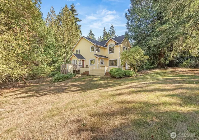Photo 2 of Single family home for sale at 16526 128th Avenue Sw, Vashon, WA 98070 | MLS# NWM2583364 | Listing updated on 2026-09-25