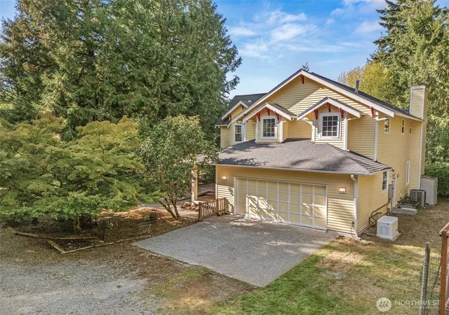 Photo 3 of Single family home for sale at 16526 128th Avenue Sw, Vashon, WA 98070 | MLS# NWM2583364 | Listing updated on 2026-09-25