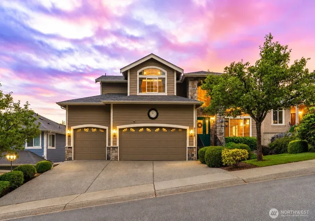 Photo 1 of Single family home for sale at 8218 Ne 187th Way, Kenmore, WA 98028 | MLS# NWM2583372 | Listing updated on 2026-10-01