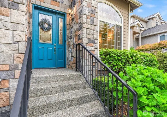 Photo 3 of Single family home for sale at 8218 Ne 187th Way, Kenmore, WA 98028 | MLS# NWM2583372 | Listing updated on 2026-10-01