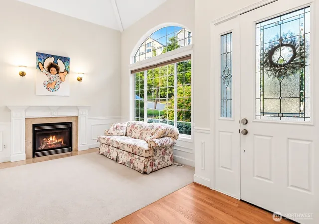 Photo 4 of Single family home for sale at 8218 NE 187th Way, Kenmore, WA 98028 | MLS# NWM2583372 | Listing updated on 2026-10-01