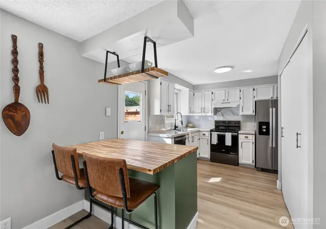 Photo 1 of Single family home for sale at 4165 Cougar Rd, Bellingham, WA 98226 | MLS# NWM2583375 | Listing updated on 2026-09-17