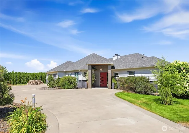 Photo 1 of Single family home for sale at 270 Summers Cir, Walla Walla, WA 99362 | MLS# NWM2583390 | Listing updated on 2026-10-01