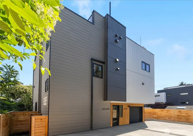Photo 1 of Sale Pending at 3646 B Greenwood Ave N, Seattle, WA 98103 | MLS# NWM2583391 | Listing updated on 2026-09-30