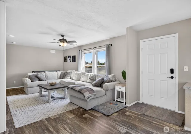 Photo 3 of Manufactured home for sale at 218 Sunshine Cir Sw, Mattawa, WA 99349 | MLS# NWM2583395 | Listing updated on 2026-09-24