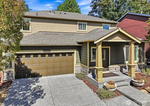 Photo 4 of Single family home for sale at 7624 NE 201st Place, Kenmore, WA 98028 | MLS# NWM2583396 | Listing updated on 2026-09-30