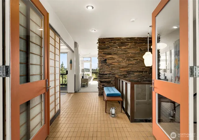 Photo 4 of Single family home for sale at 17059 16th Avenue SW, Normandy Park, WA 98166 | MLS# NWM2583404 | Listing updated on 2026-10-16