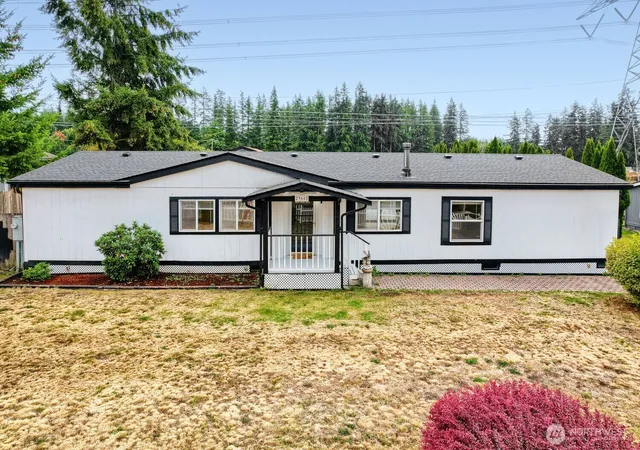 Photo 3 of Sale Pending at 23612 Se 286th Street, Maple Valley, WA 98038 | MLS# NWM2583405 | Listing updated on 2026-09-24