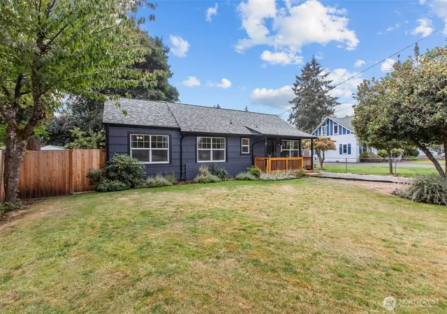 Photo 1 of Single family home for sale at 9006 Lawndale Ave Sw, Lakewood, WA 98498 | MLS# NWM2583412 | Listing updated on 2026-09-21