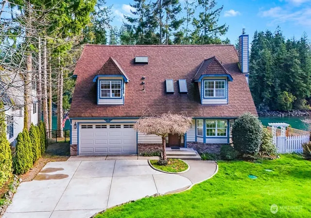 Photo 3 of Single family home for sale at 51 S Bayview Dr, Port Ludlow, WA 98365 | MLS# NWM2583426 | Listing updated on 2026-09-20