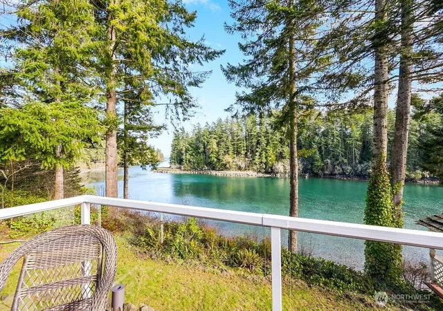 Photo 4 of Single family home for sale at 51 S Bayview Dr, Port Ludlow, WA 98365 | MLS# NWM2583426 | Listing updated on 2026-09-20
